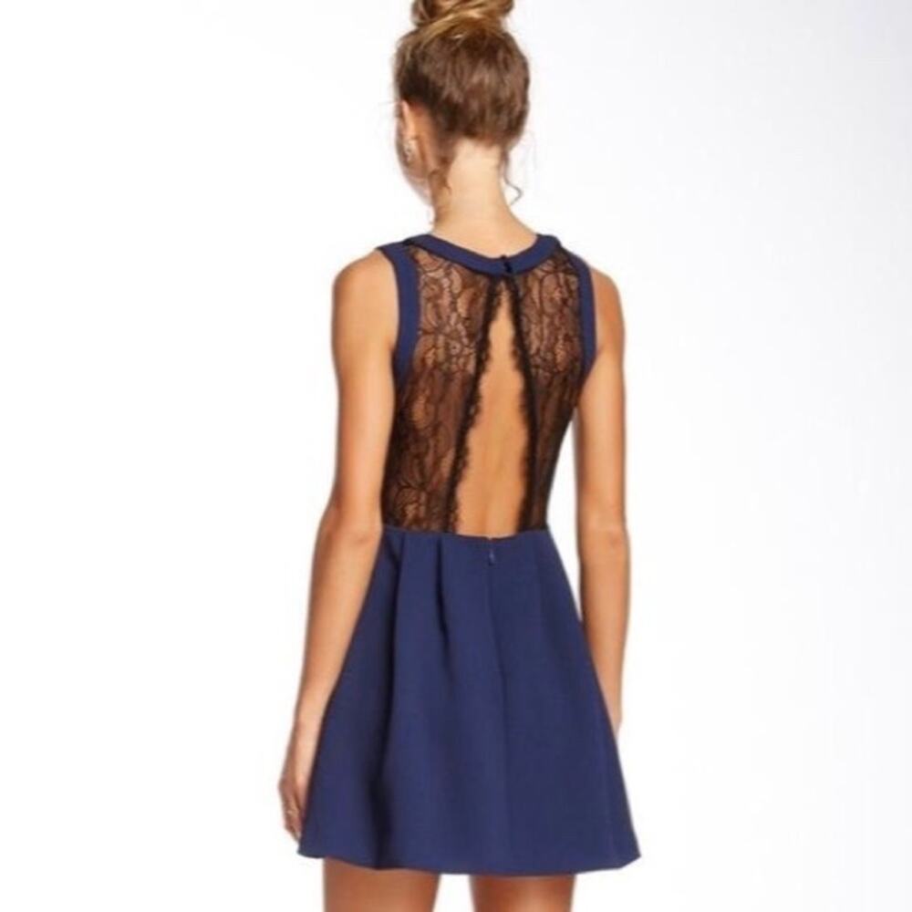 BCBGeneration Lace Open Back Cocktail Dress Blue & Black Size 4